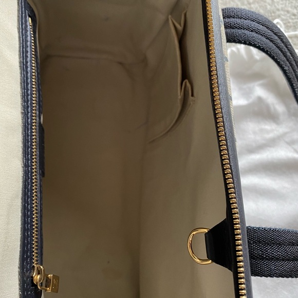 Vintage Louis Vuitton canvas bag - Picture 6 of 8